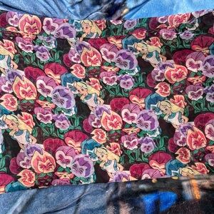 Disney Loungefly Alice in Wonderland Scarf EUC
